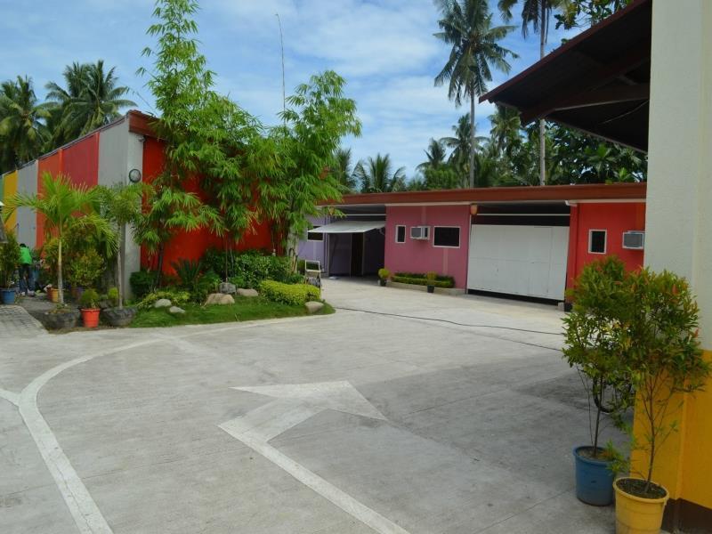 Rainbow Romanz Garden Inn Tagum Zewnętrze zdjęcie