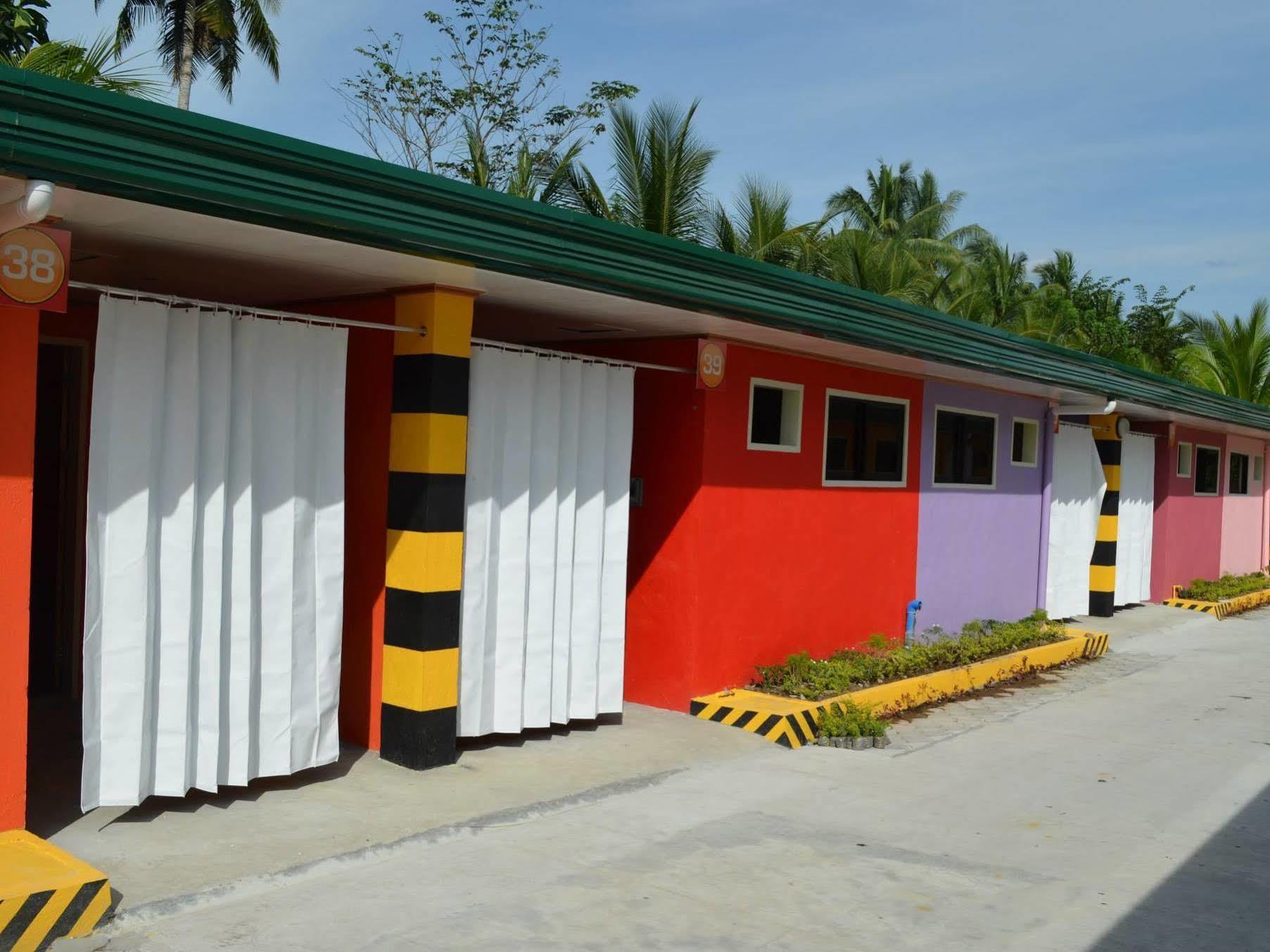 Rainbow Romanz Garden Inn Tagum Zewnętrze zdjęcie